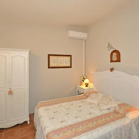 Casa Ovile By Posarellivillas بيت للعطل تْشيرتالدو